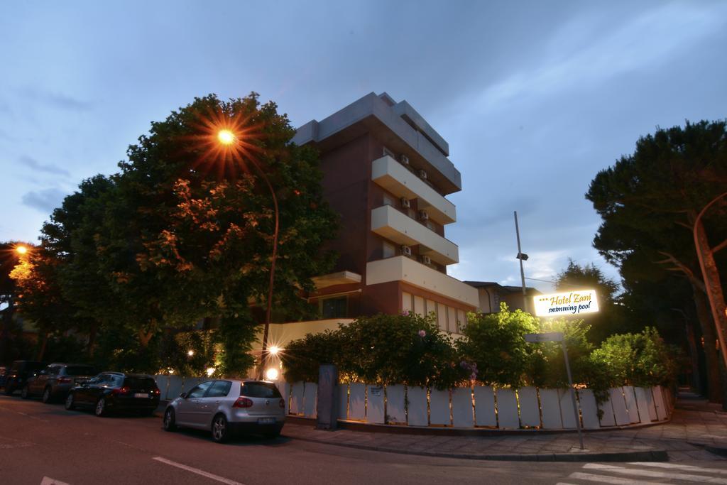 Hotel Zani แชร์เวีย ภายนอก รูปภาพ