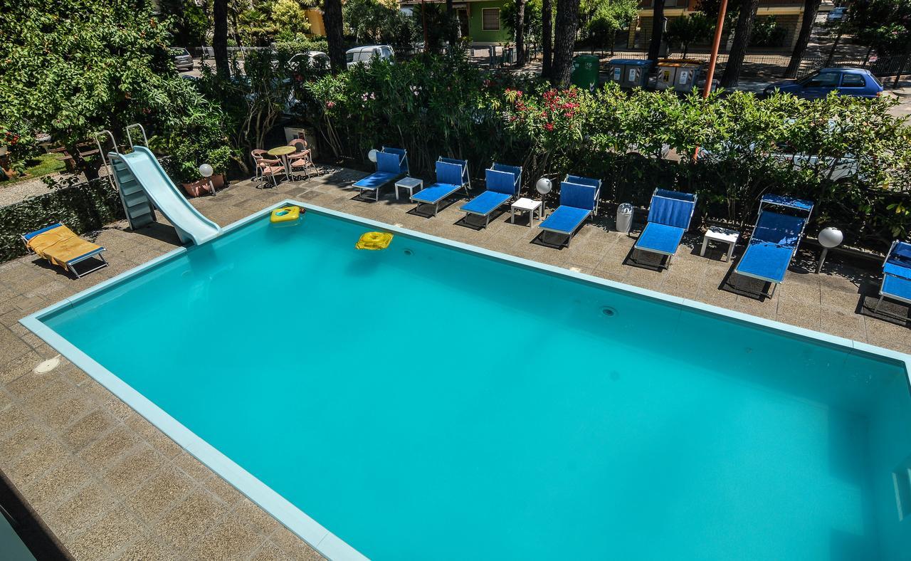 Hotel Zani แชร์เวีย ภายนอก รูปภาพ
